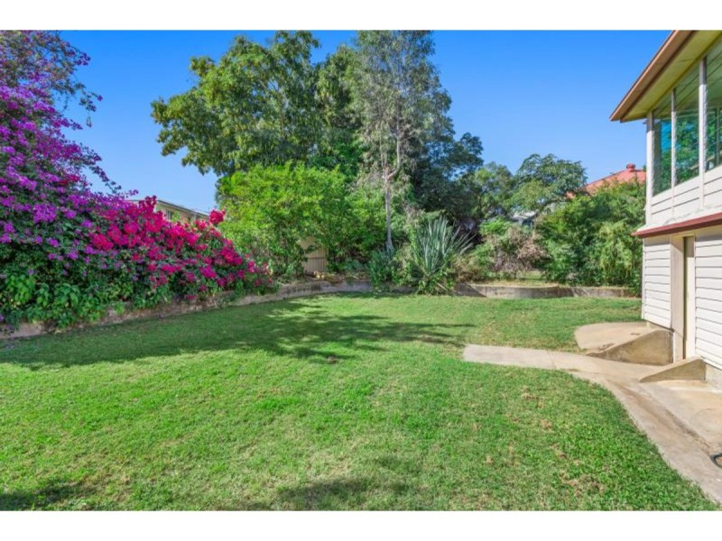 34 Bowen Terrace, The Range QLD 4700